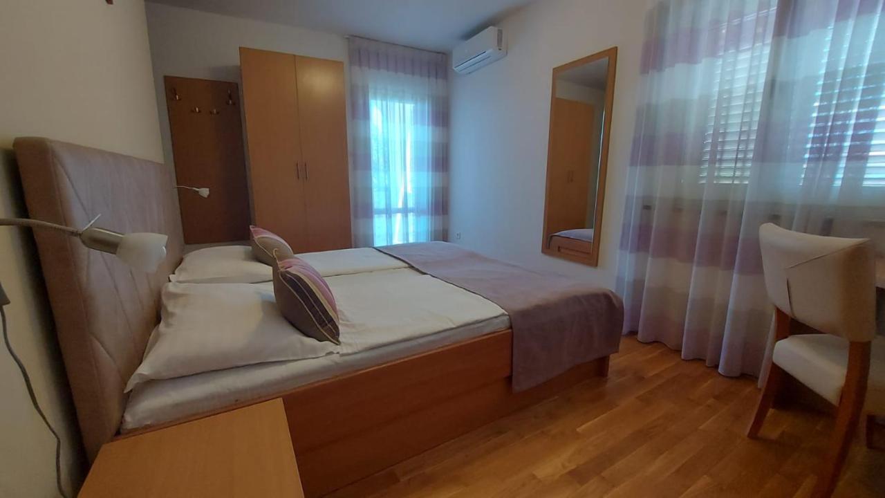 Guest House Tom Malinska Exterior foto